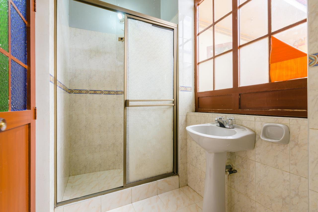 Single Room Bathroom,624014185:JPEG