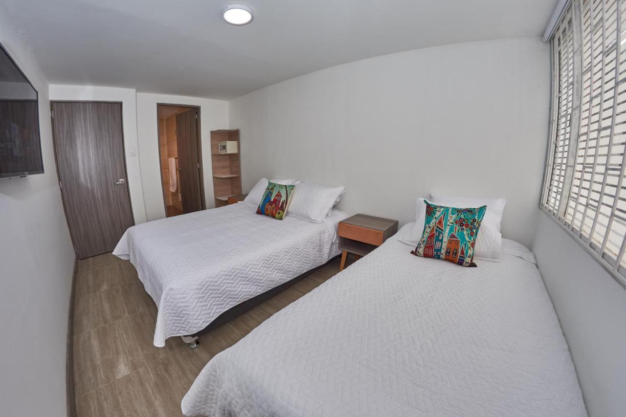 Chambre Triple avec Salle de Bains Privative